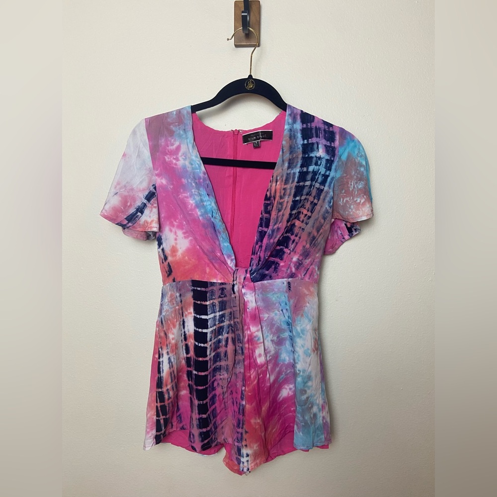Colorful Tie-Dye v-neck Romper by Blue Blush